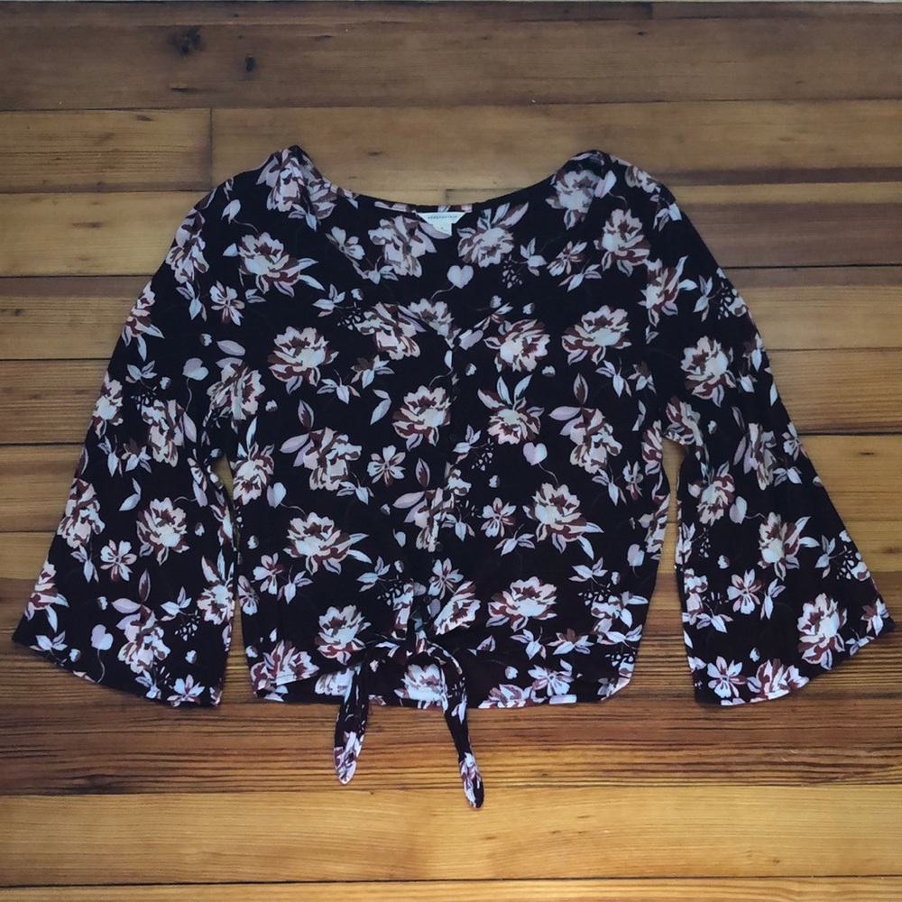 Button/tie front shirt